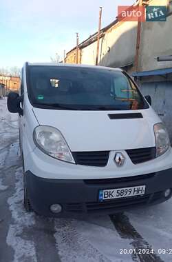 Renault Trafic  2012