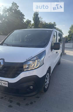 Renault Trafic  2015