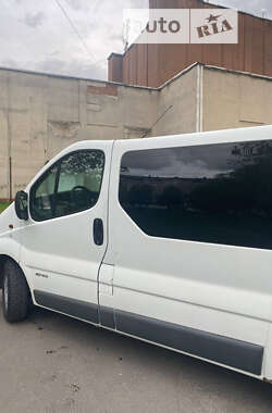 Renault Trafic  2005