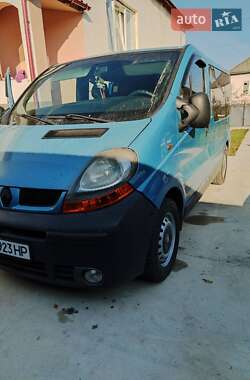 Renault Trafic  2003