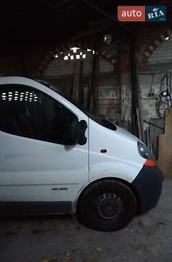 Renault Trafic  2006