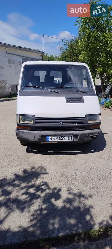 Вантажний фургон Renault Trafic