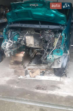Renault Trafic  2005