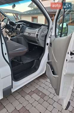 Renault Trafic  2012