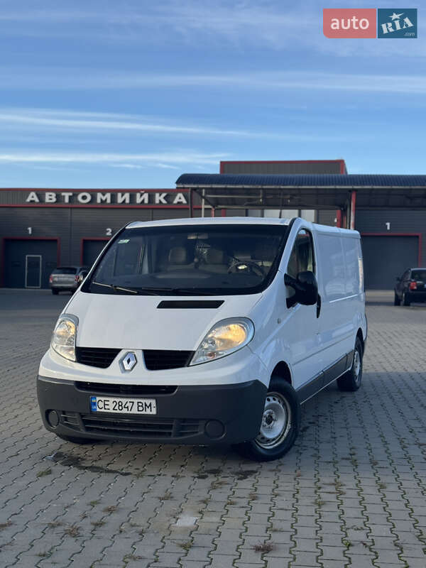 Грузовики Renault Trafic