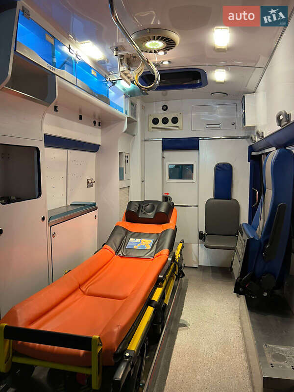 Спецтехника Renault Trafic