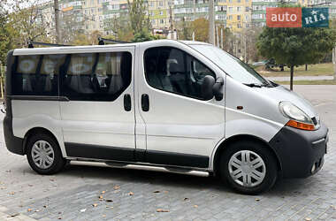 Renault Trafic  2003