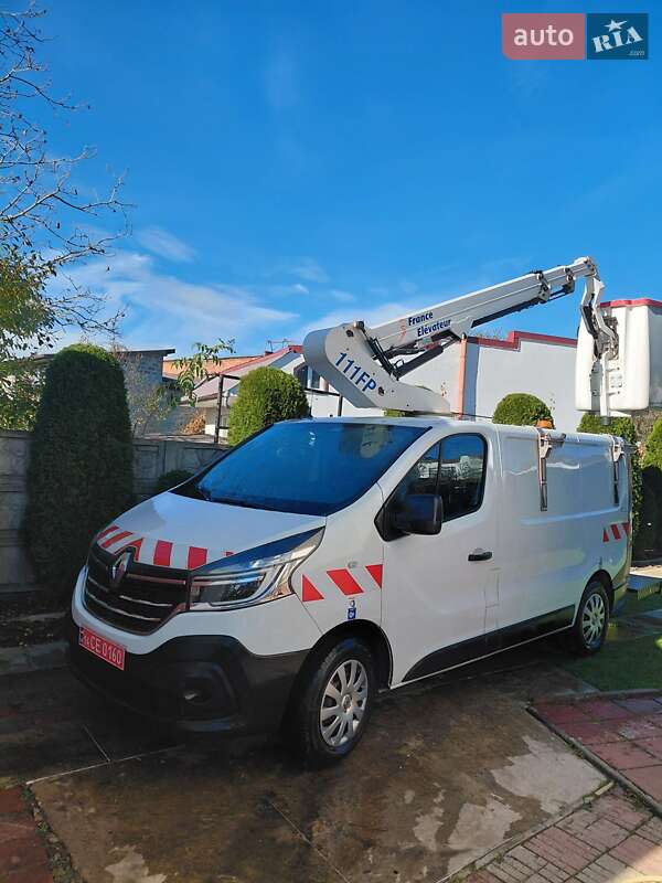 Спецтехніка Renault Trafic