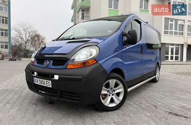 Renault Trafic  2003