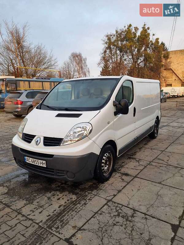 Мікроавтобус вантажний (до 3,5т) Renault Trafic