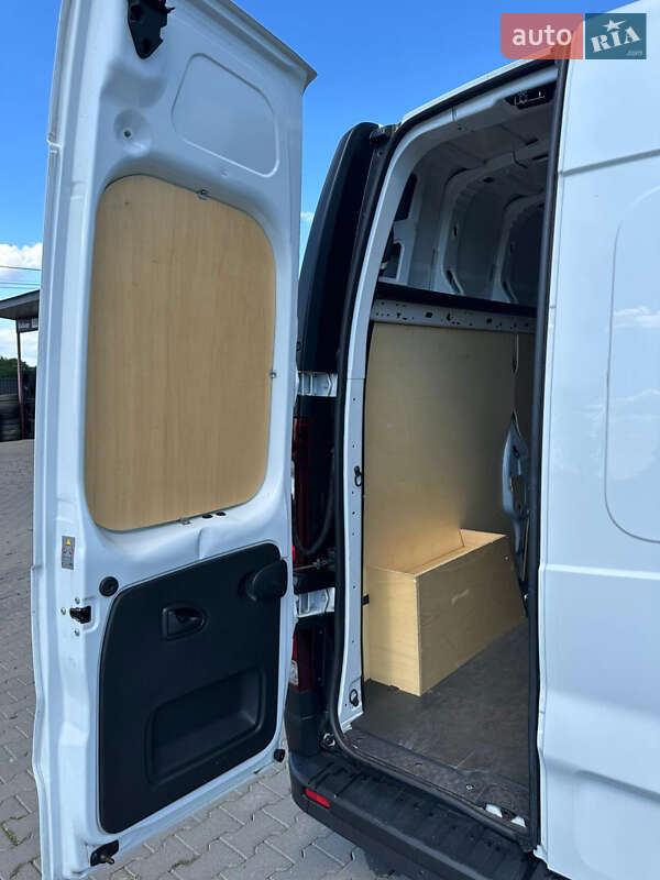 Грузовой фургон Renault Trafic 2021 в Глыбокой