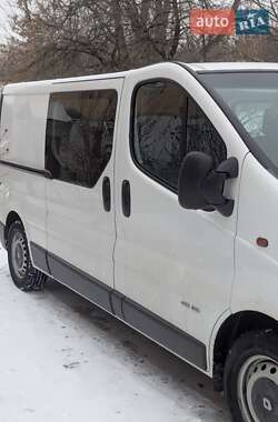 Renault Trafic  2003