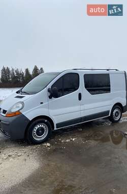 Renault Trafic  2005
