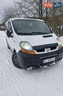 Renault Trafic  2004