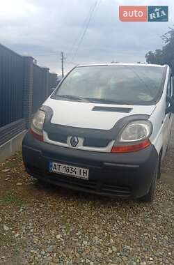 Renault Trafic  2003