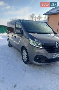 Renault Trafic 2015