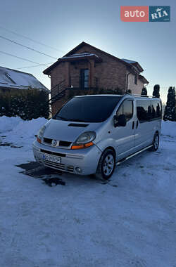Renault Trafic  2004