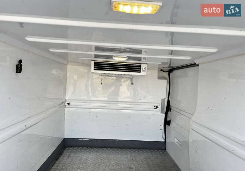 Рефрижератор Renault Trafic