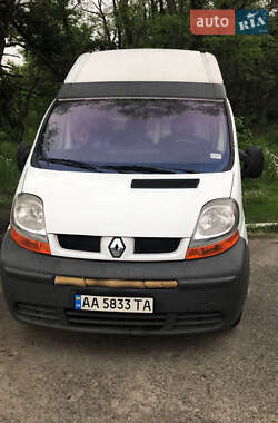 Renault Trafic  2005