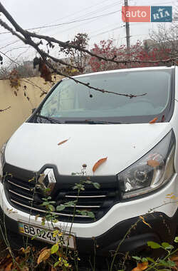 Renault Trafic  2015