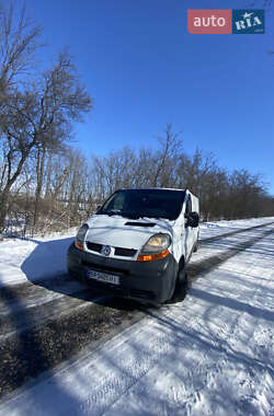 Renault Trafic  2005