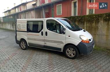 Renault Trafic  2004