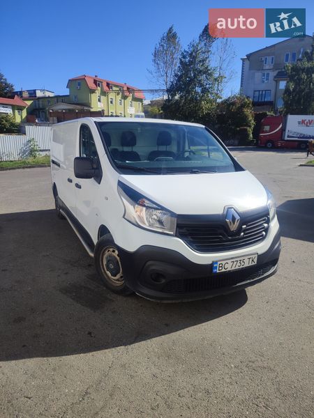 Грузовой фургон Renault Trafic