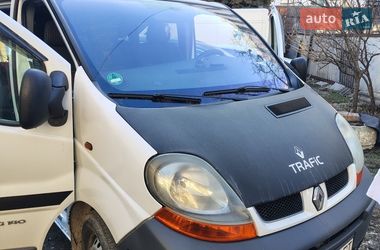 Renault Trafic  2004