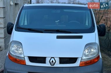 Renault Trafic  2004