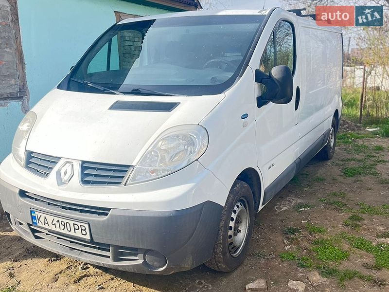 Грузовой фургон Renault Trafic