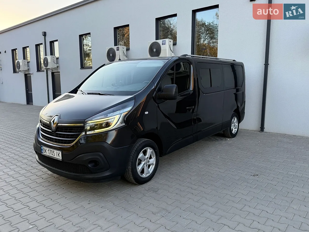 2019 Renault Trafic - фото 1