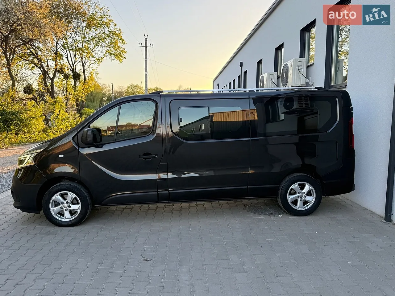 2019 Renault Trafic - мініатюра 4