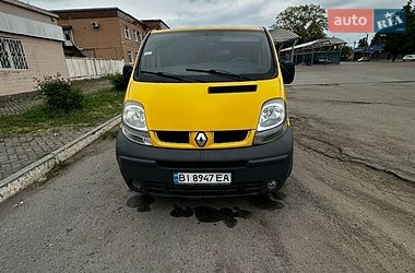 Renault Trafic  2005
