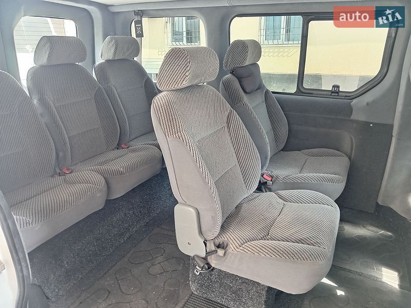 Микроавтобус Renault Trafic 2008 в Кривом Роге фото 5 Микроавтобус Renault Trafic 2008 в Кривом Роге
