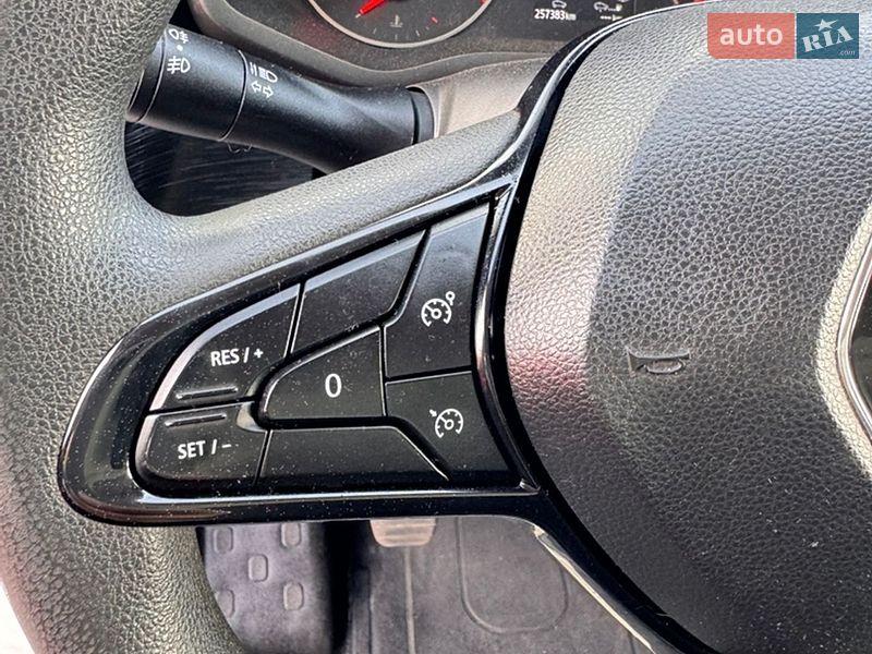 Грузовой фургон Renault Trafic 2022 в Киеве фото 20 Грузовой фургон Renault Trafic 2022 в Киеве