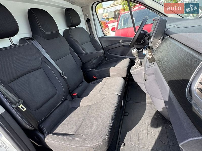 Грузовой фургон Renault Trafic 2022 в Киеве фото 24 Грузовой фургон Renault Trafic 2022 в Киеве