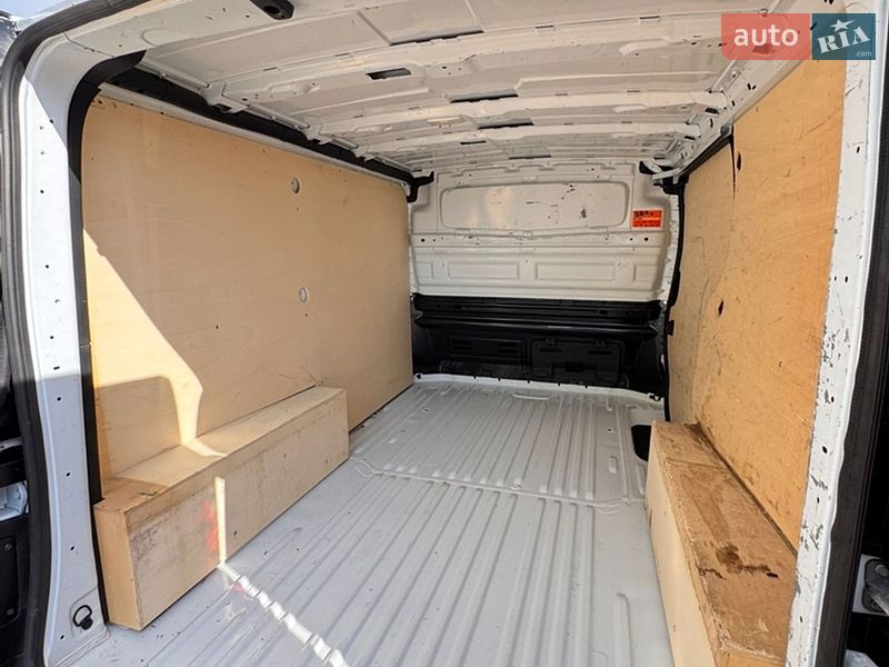 Грузовой фургон Renault Trafic 2022 в Киеве фото 27 Грузовой фургон Renault Trafic 2022 в Киеве
