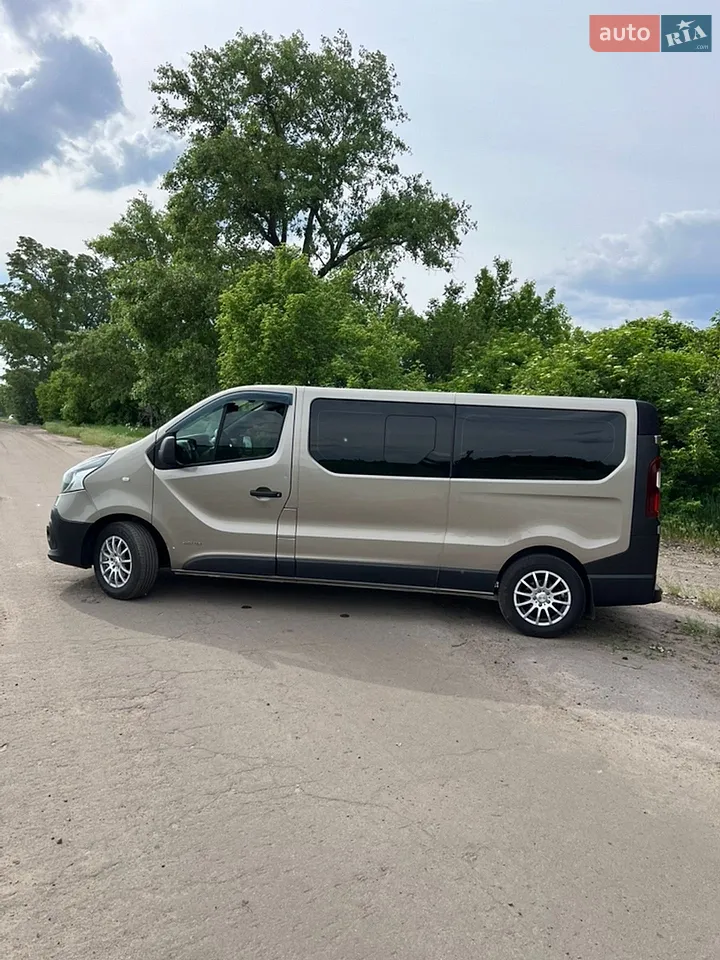 2015 Renault Trafic - мініатюра 5