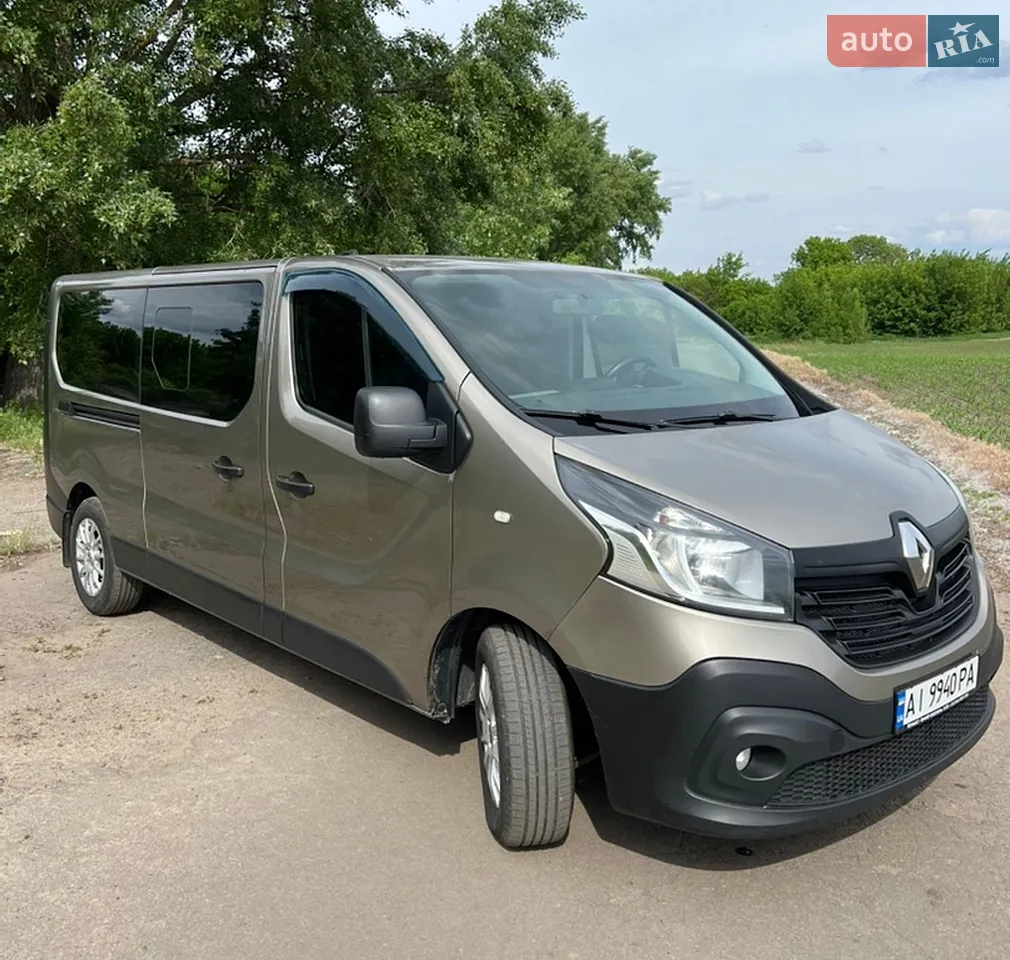 2015 Renault Trafic - мініатюра 2