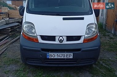 Renault Trafic  2004
