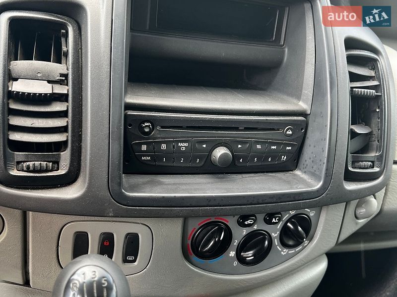Грузовой фургон Renault Trafic 2012 в Тернополе фото 8 Грузовой фургон Renault Trafic 2012 в Тернополе