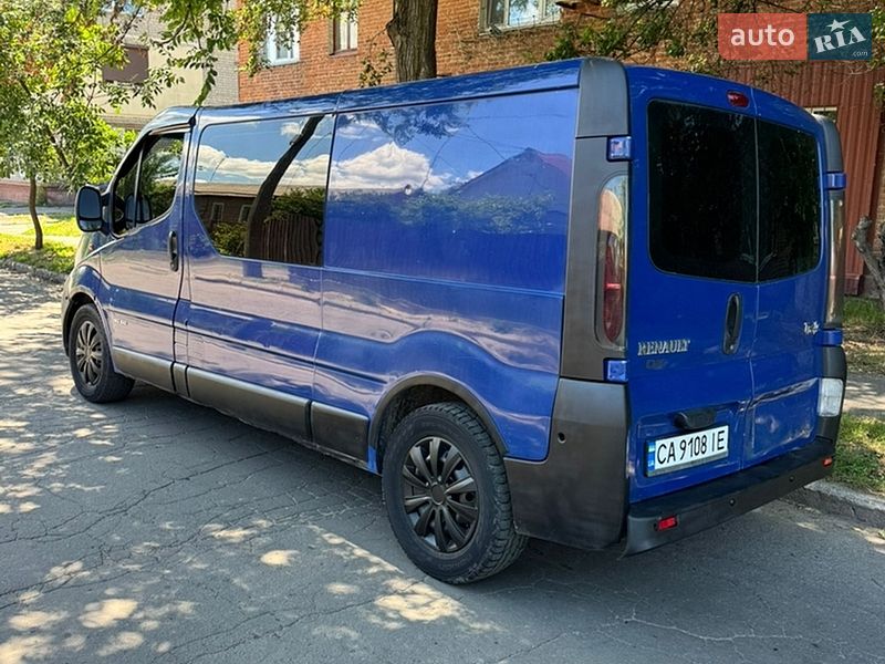 Грузопассажирский фургон Renault Trafic 2004 в Кременчуге