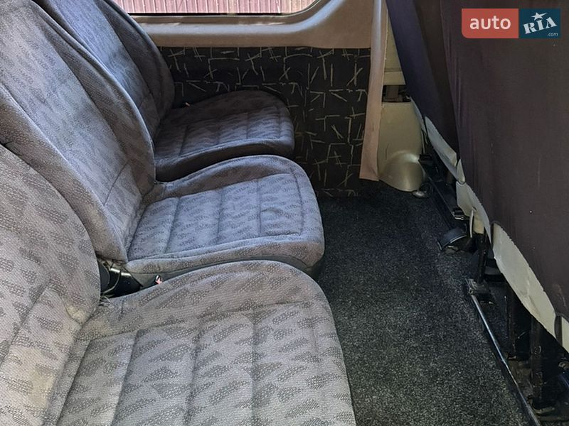 Грузопассажирский фургон Renault Trafic 2004 в Кременчуге