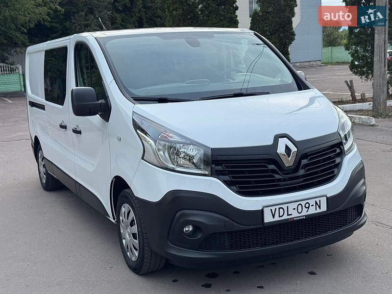 Вантажопасажирський фургон Renault Trafic 2019 в Дубні
