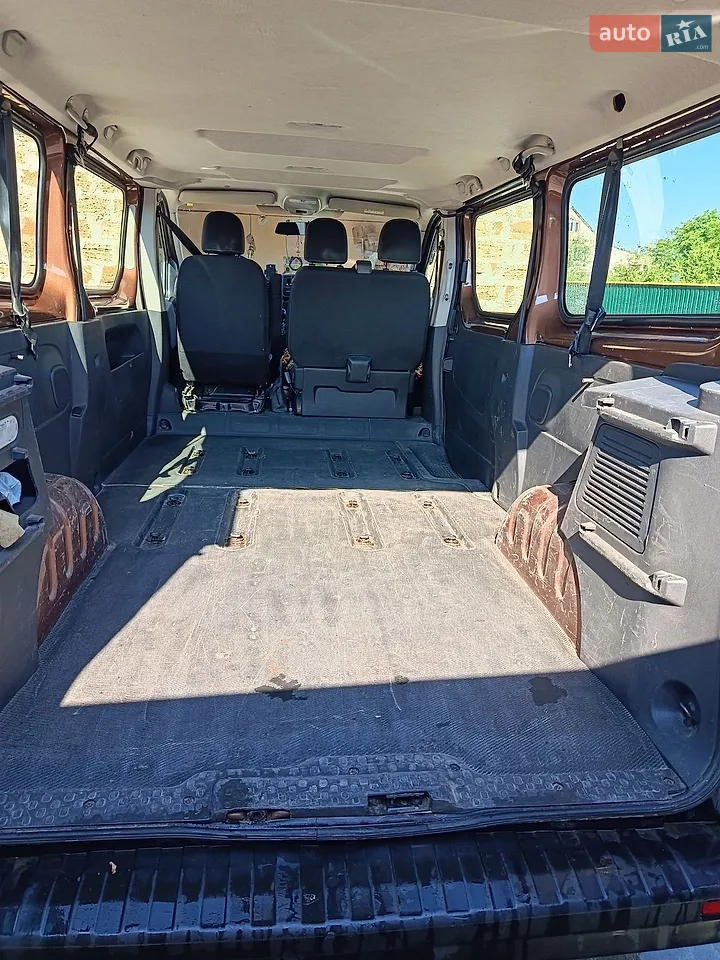 2017 Renault Trafic - мініатюра 3