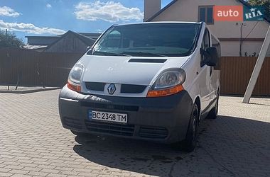 Renault Trafic  2005