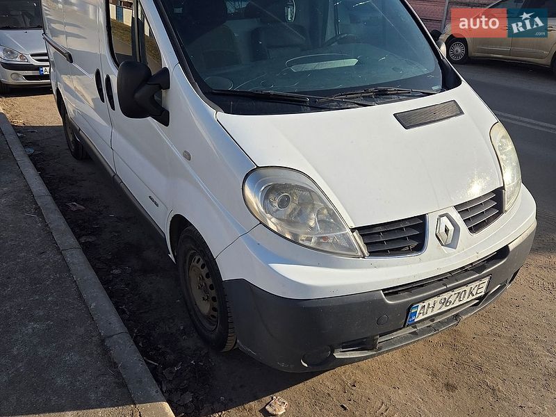 Вантажний фургон Renault Trafic
