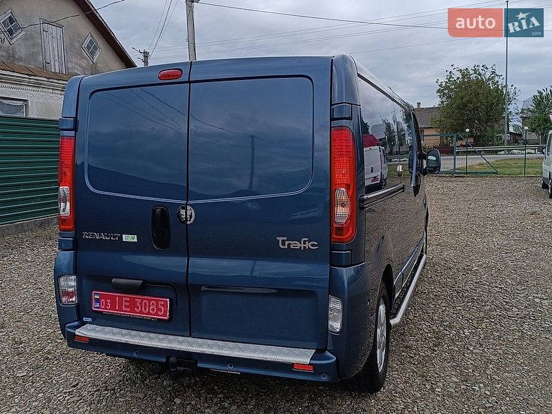 Минивэн Renault Trafic 2013 в Дубно