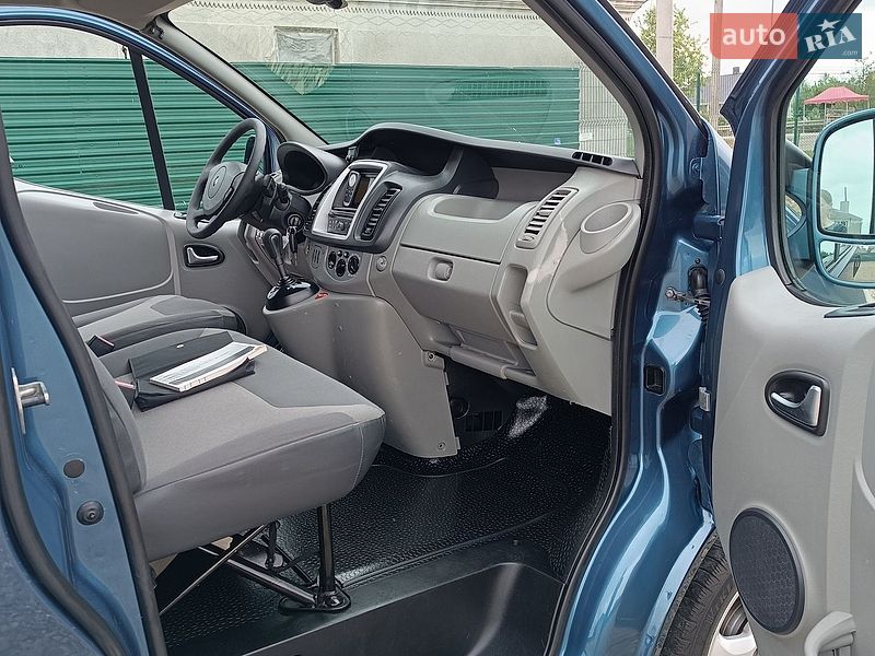 Минивэн Renault Trafic 2013 в Дубно