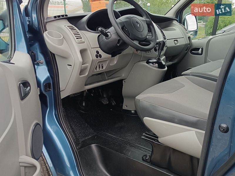 Минивэн Renault Trafic 2013 в Дубно